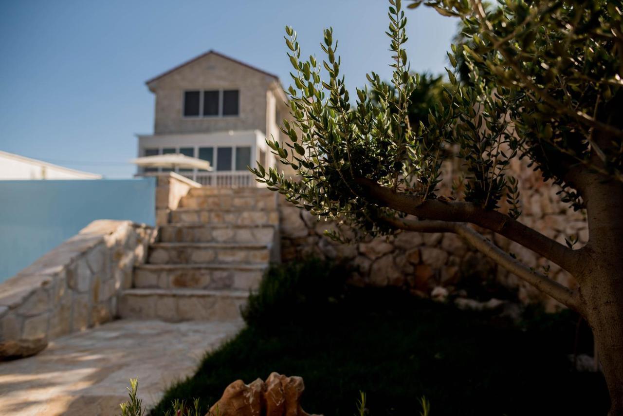 La Familia, Zadar, Vinjerac Villa Bagian luar foto
